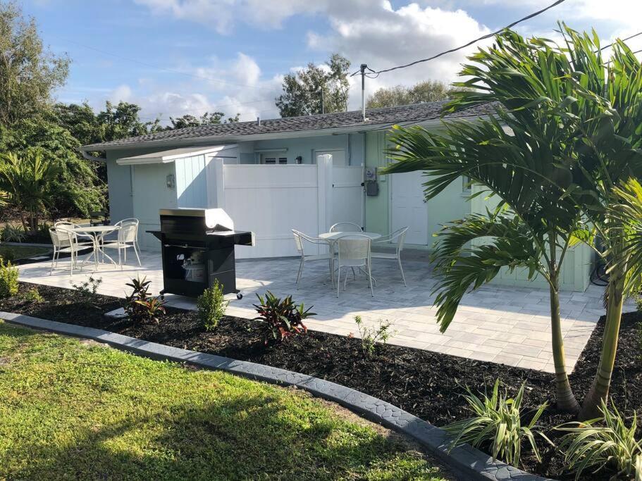 Modern Apartment - 2 Of 4 Punta Gorda Exterior foto